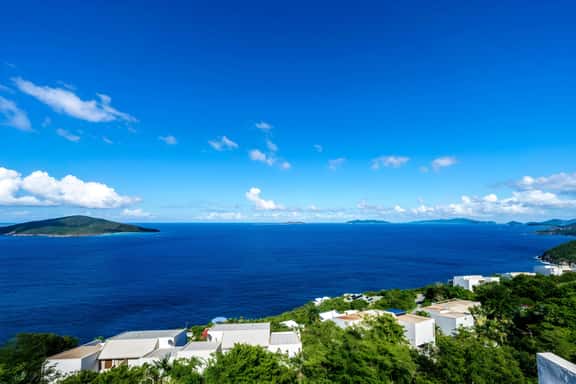 Ocean Breeze Retreat (17 Upper) - Image 1