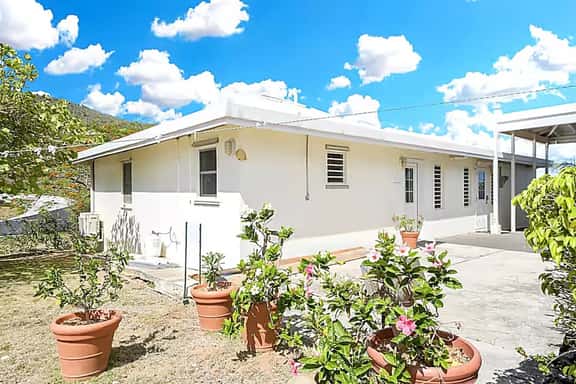 Isla Vista Estate - Studio - Image 1